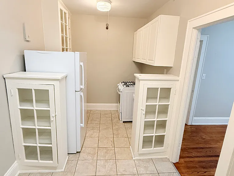 1712 Hampton Blvd #8 — Photo 13