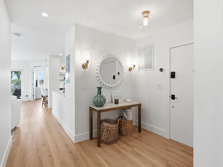 1000 Lowry St #4F — Photo 33