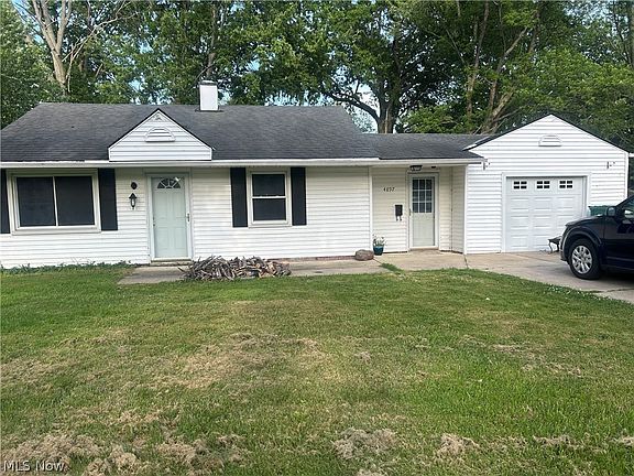 4th image of 4897 Belle Meadow Rd