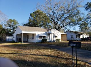 1303 Travis Rd, Dothan, AL 36301