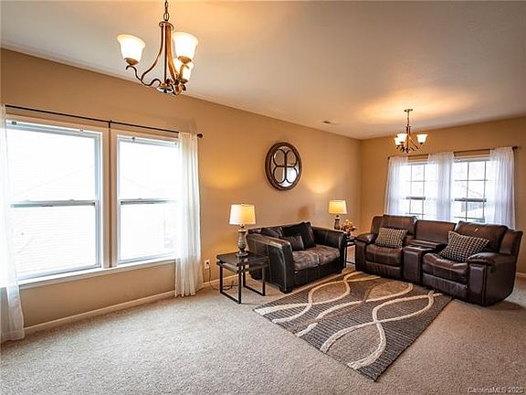5th image of 157 Altondale Dr