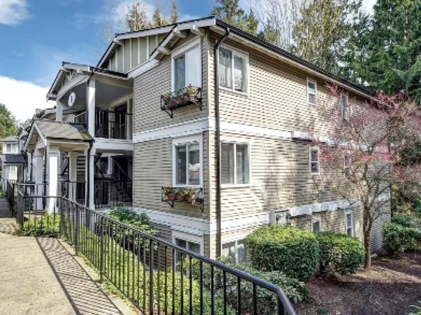 11227 NE 128th St APT I103, Kirkland, WA 98034