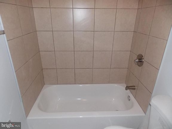 4th image of 4143 Westminster Ave