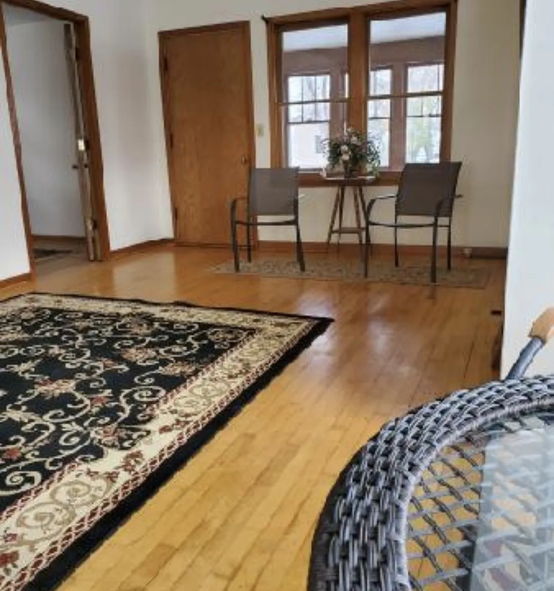 2 bed, 852 sqft, $1,495 — Photo 3
