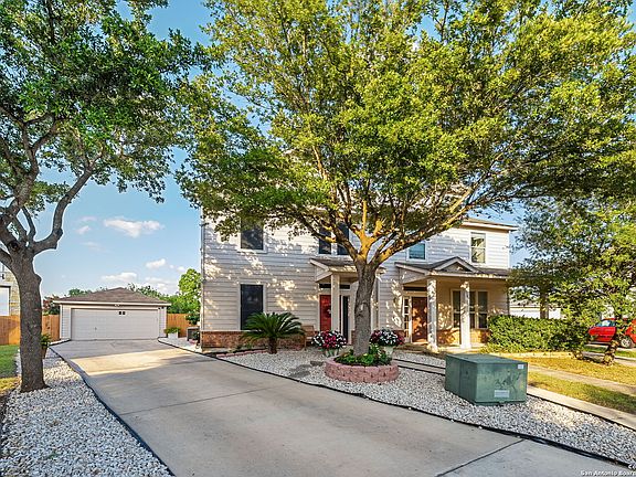 3rd image of 3702 Browning Bluff