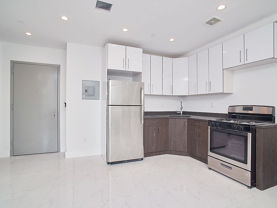 1st image of 474 E New York Ave #3F
