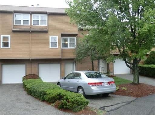 4th image of 5 Dewey Dr #6B