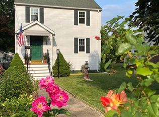 570 S Main St, West Hartford, CT 06110