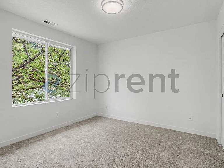 7750 SE 57th Ave — Photo 14