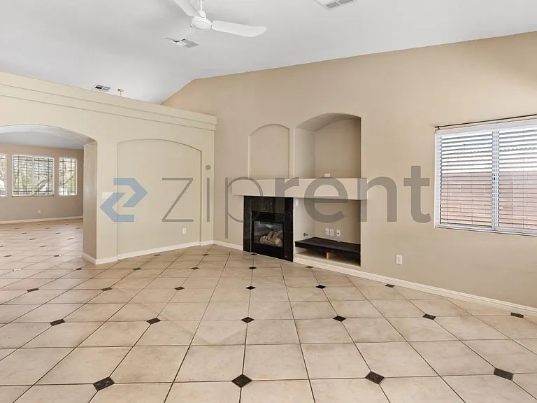 1158 Mirage Lake St — Photo 11