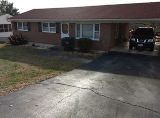 5508 Oakland Blvd, Roanoke, VA 24019