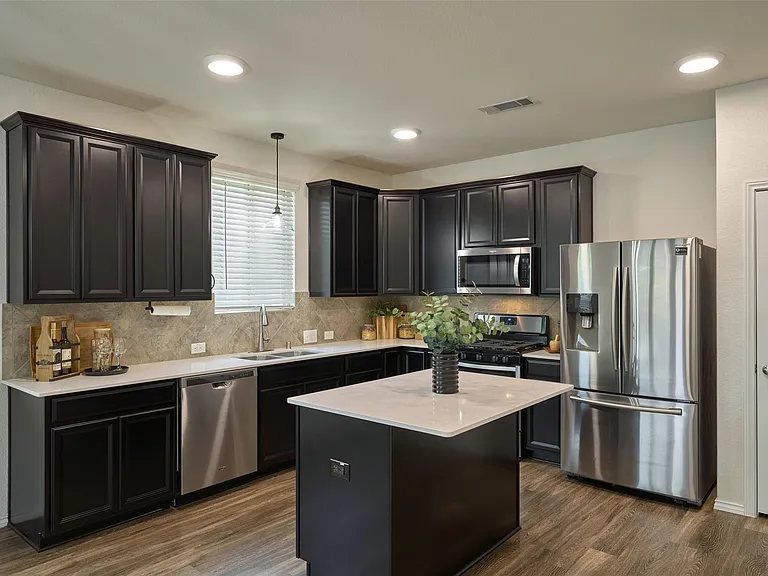 2214 Timberland Country Ct — Photo 16