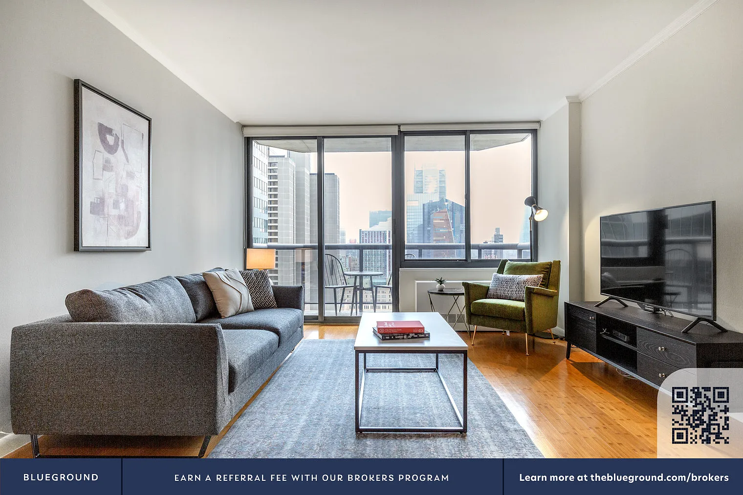 235 West 48th Street — Photo 3