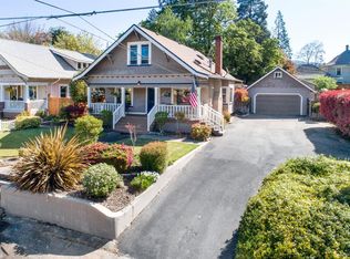 1019 NW Lawnridge Ave, Grants Pass, OR