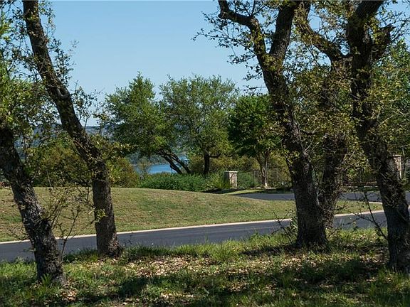 2nd image of 201 Hidden Hills Dr