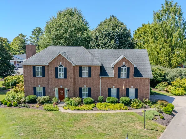 3101 Clays Mill Ct, Knoxville, TN 37938