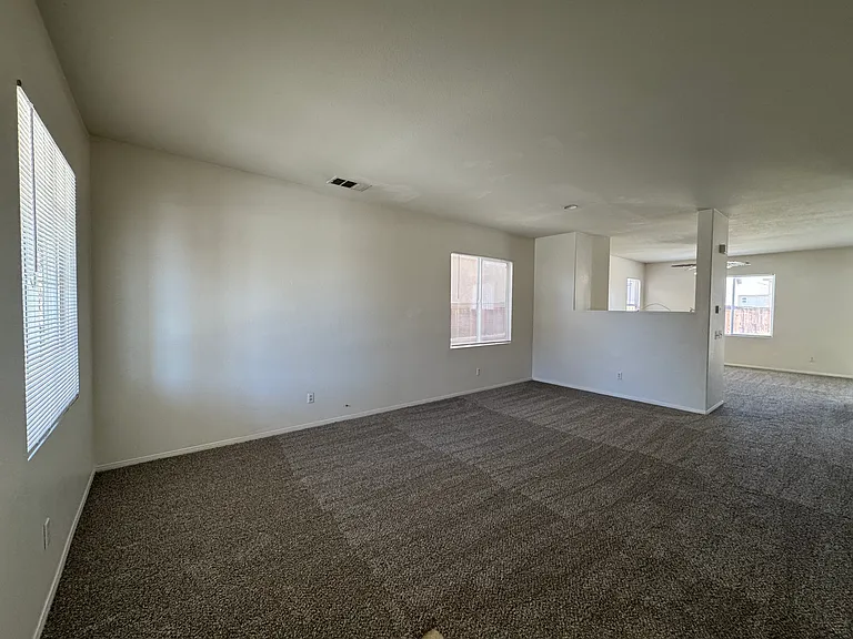 14042 Jockey Ln — Photo 3