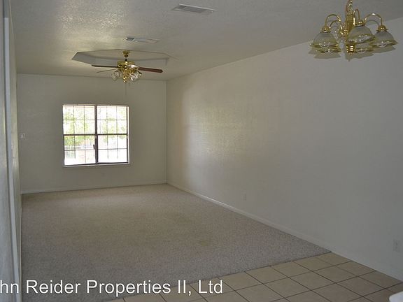 4th image of 907 McClure Ln #B