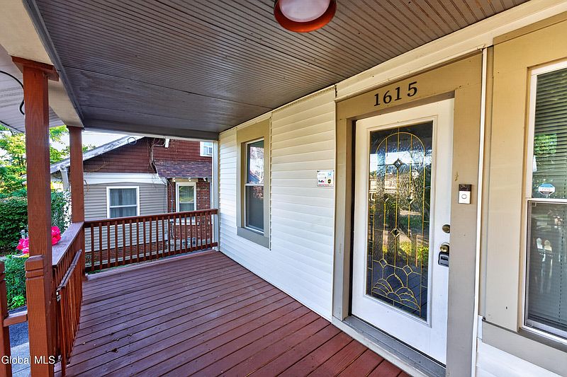 5th image of 1615 Bradley Street