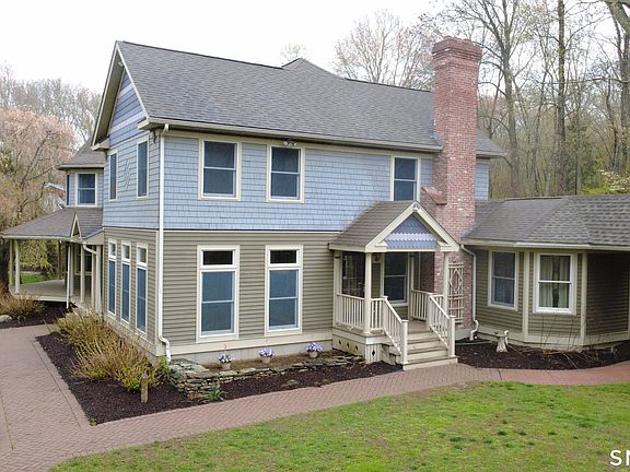 3rd image of 378 Lathrop Road