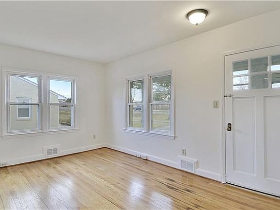 Entry into living room