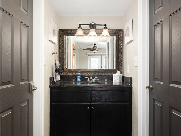 132 E Gardenia St #6 — Photo 12