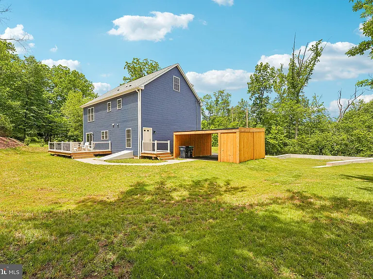 40 Creek Rd — Photo 47