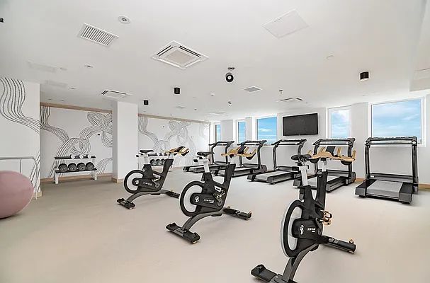 Rented by REAL New York | media 23