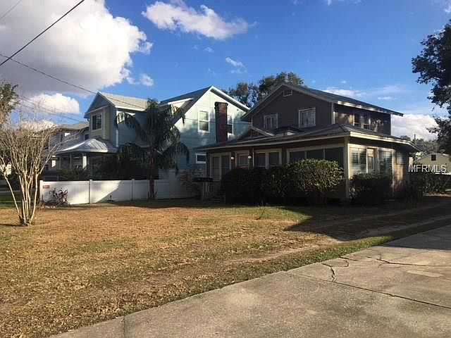 2nd image of 220 Page St