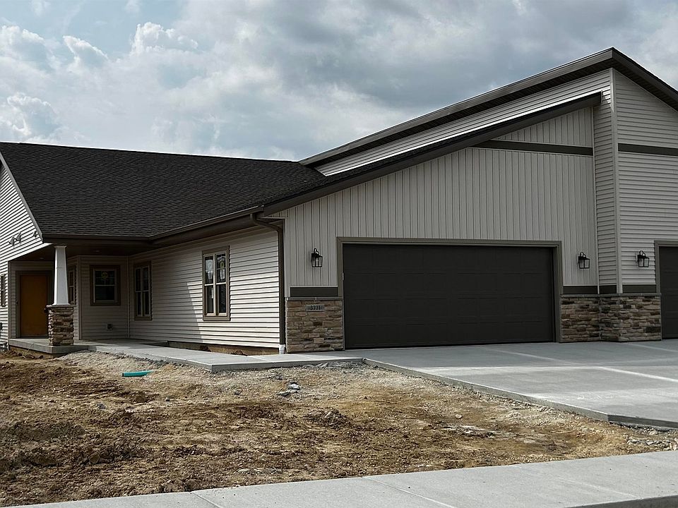 1st image of 3771 Newcastle Dr