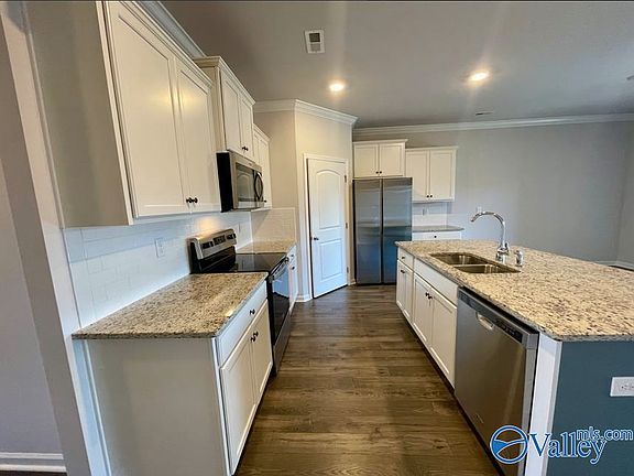 5th image of 505 E River Landing Blvd