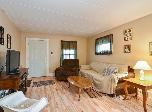2nd image of 96 Interocean Ave