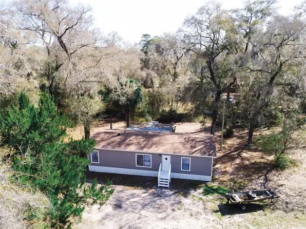 15591 NE 150th Ter, Fort Mc Coy, FL 32134