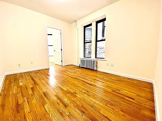 1st image of 318 E 80th St #3