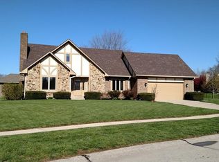 612 Pebble Way, Greenwood, IN 46142