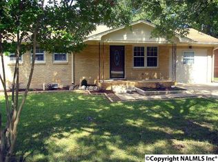 702 Hal St NW, Huntsville, AL 35805
