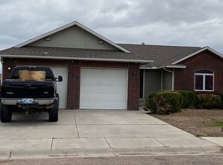3210 Primrose St, Garden City, KS 67846