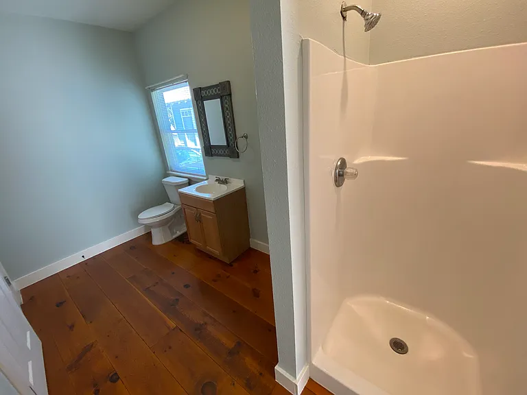 44 Fredericksburg — Photo 6