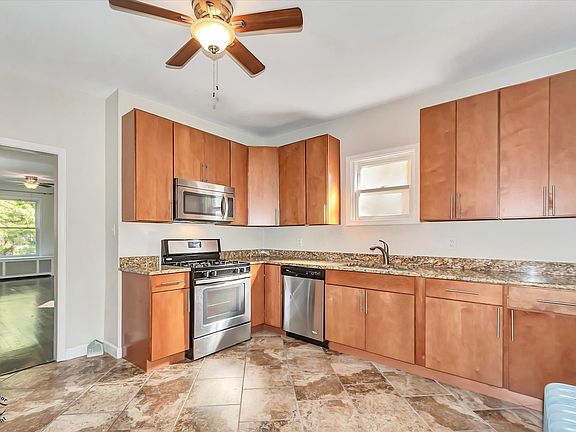 4th image of 2208 N Karlov Ave