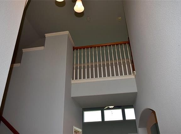 5th image of 1309 Lakebreeze Dr