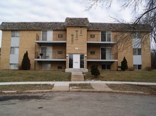 4884 Flintridge Ct, Rockford, IL 61107