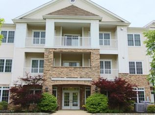 10325 Falston Cir, Old Bridge, NJ 08857