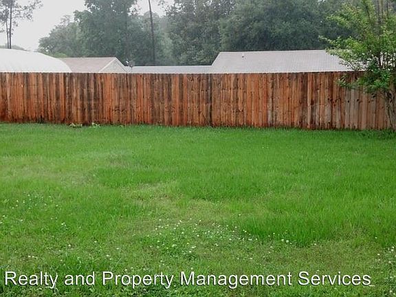 3rd image of 2645 Pinewood Blvd E