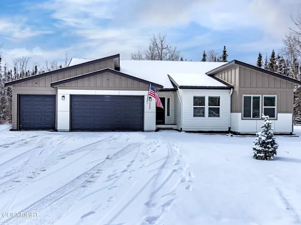 5404 N Suslositna St, Wasilla, AK 99654