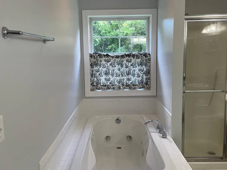 1720 Clay Dr — Photo 27