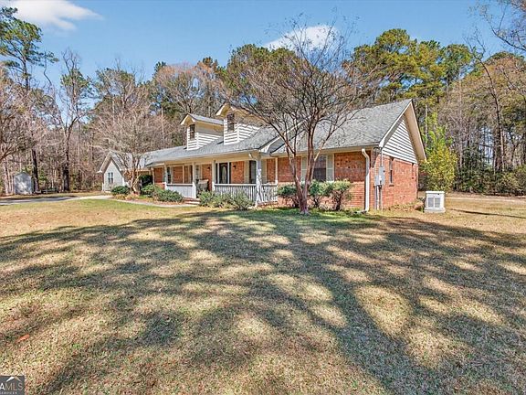 4th image of 560 Log Landing Rd