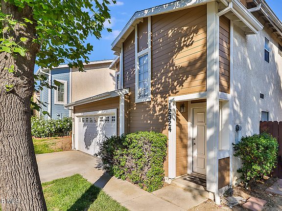 3rd image of 12324 Sweetbriar Ln #87