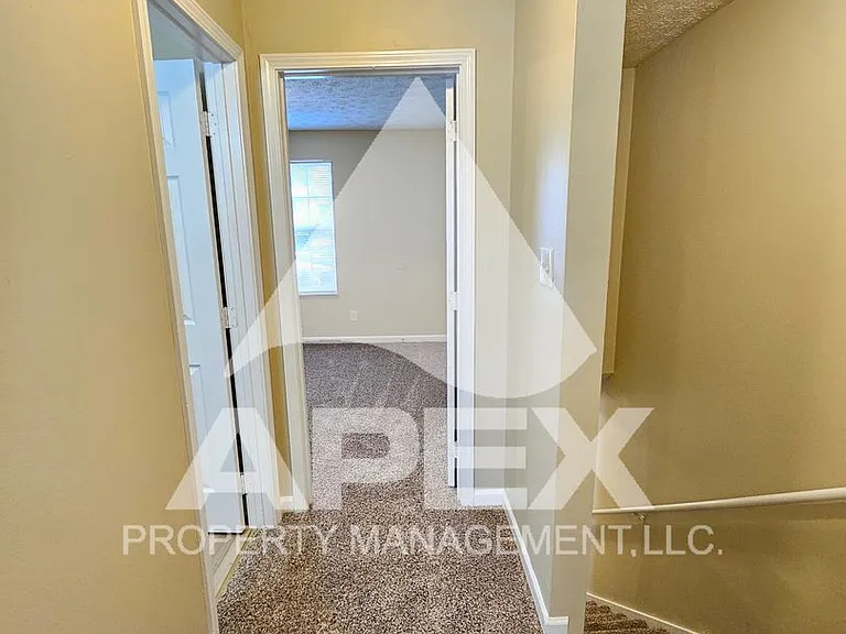 1827 Sweet View Way — Photo 17