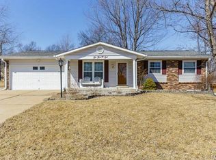 1021 Carriage Run Dr, Saint Charles, MO 63303