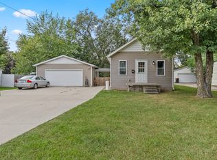 3035 Longstreet Ave SW, Wyoming, MI 49509
